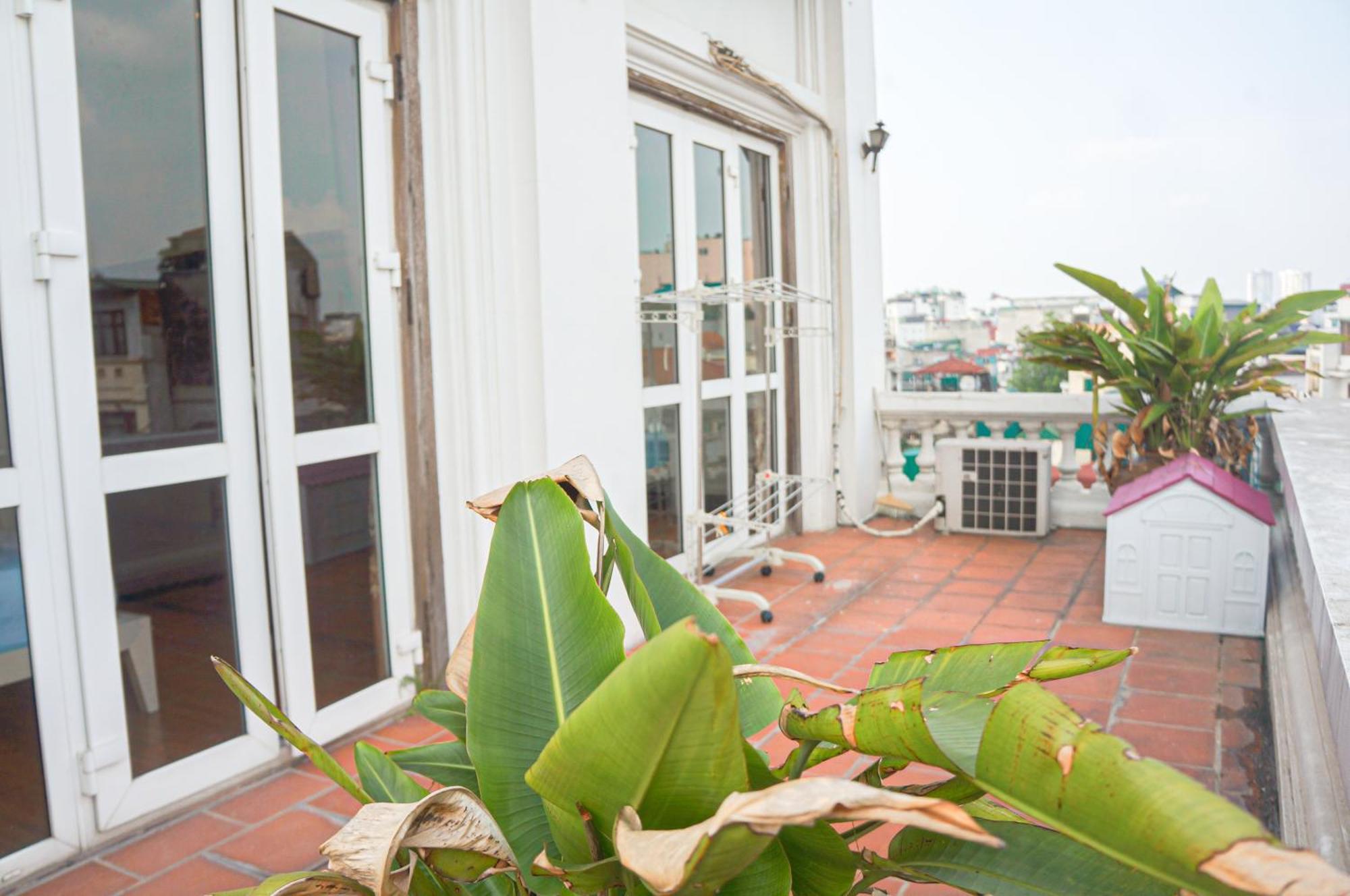 Wecozy Hanoi - Railway Side, The Old Quarter Екстер'єр фото